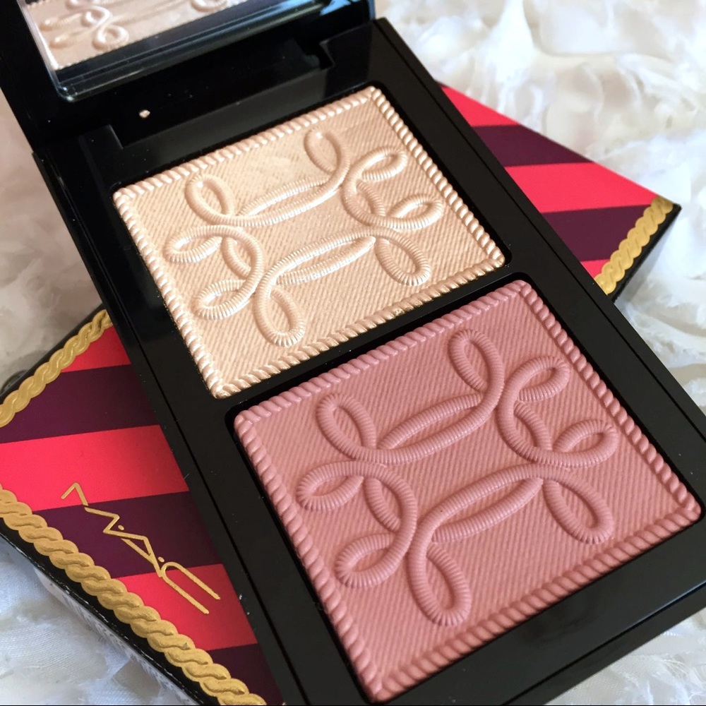 BNIB MAC Nutcracker Sweet Copper Face Compact